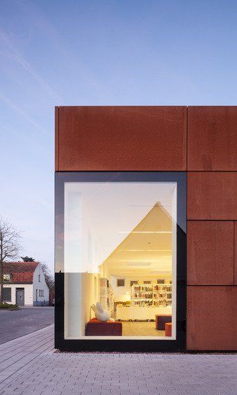 Bruges biblioteca civica finestra