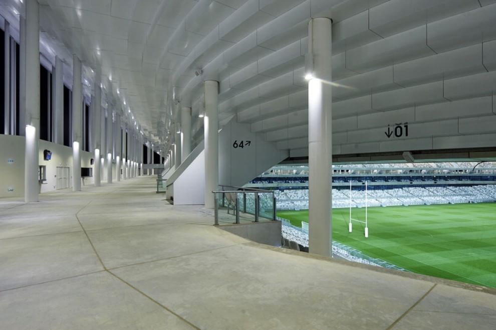 stadio di Bordeaux Herzog & de Meuron colonnato interno