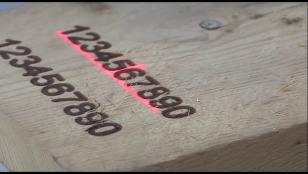 marcatura laser legno