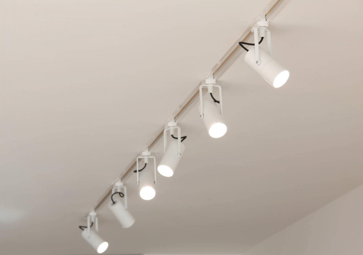 Faretti LED Interno: Soffitto, da Parete, Incasso e Orientabili