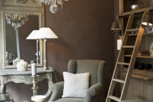 mobili in negozio arredamento