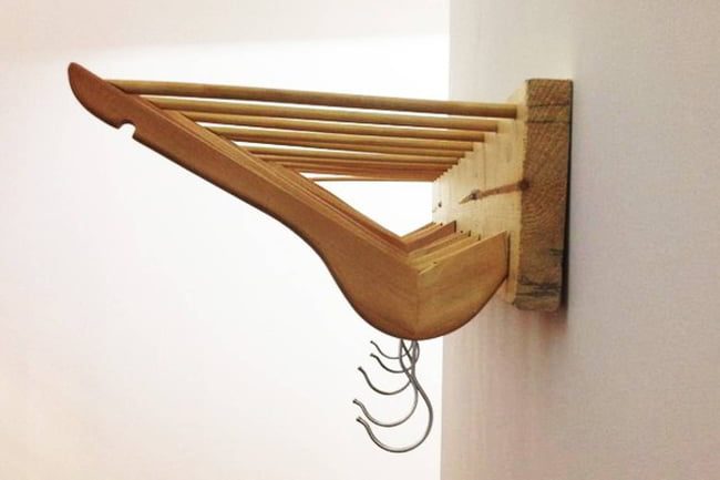 appendiabiti in legno