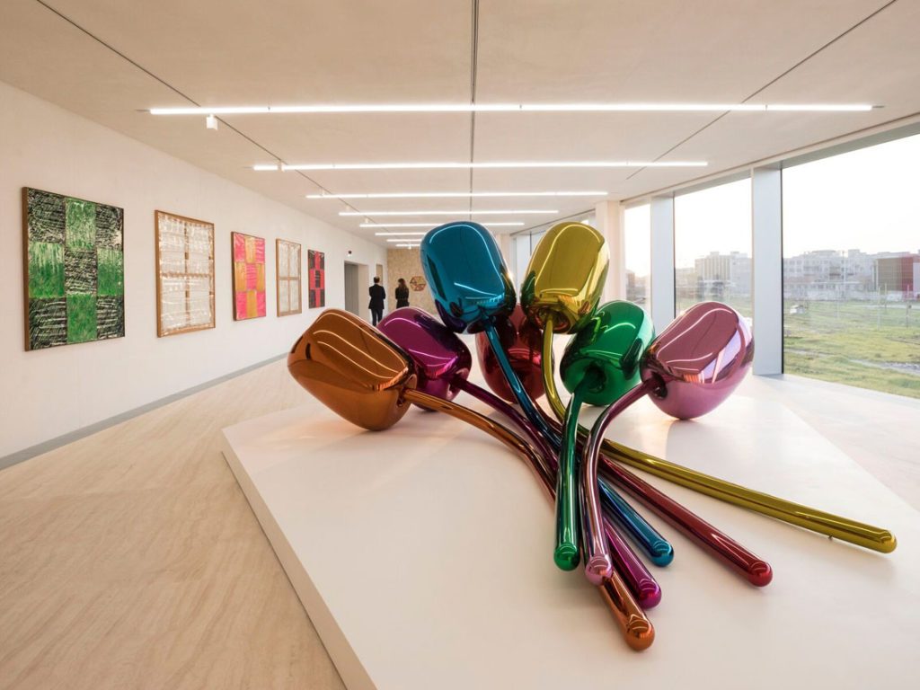 fondazione prada palloncini