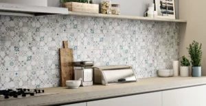 paraschizzi cucina piastrelle