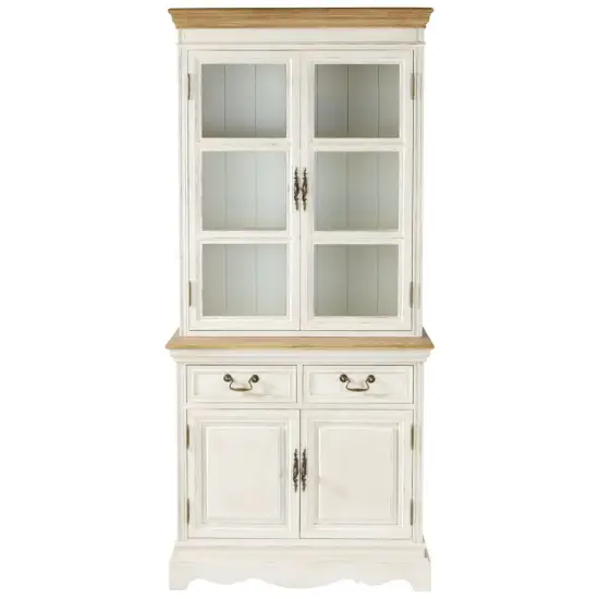 Credenza Leontine Maisons du Monde in legno di pino color crema, ante a vetro, cassetti con maniglie in metallo, stile country chic