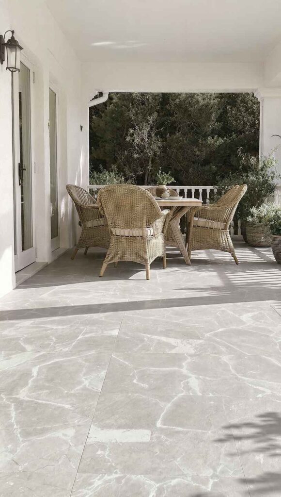 outdoor grigio perla pavimento gres porcellanato rattan verniciato terrazza