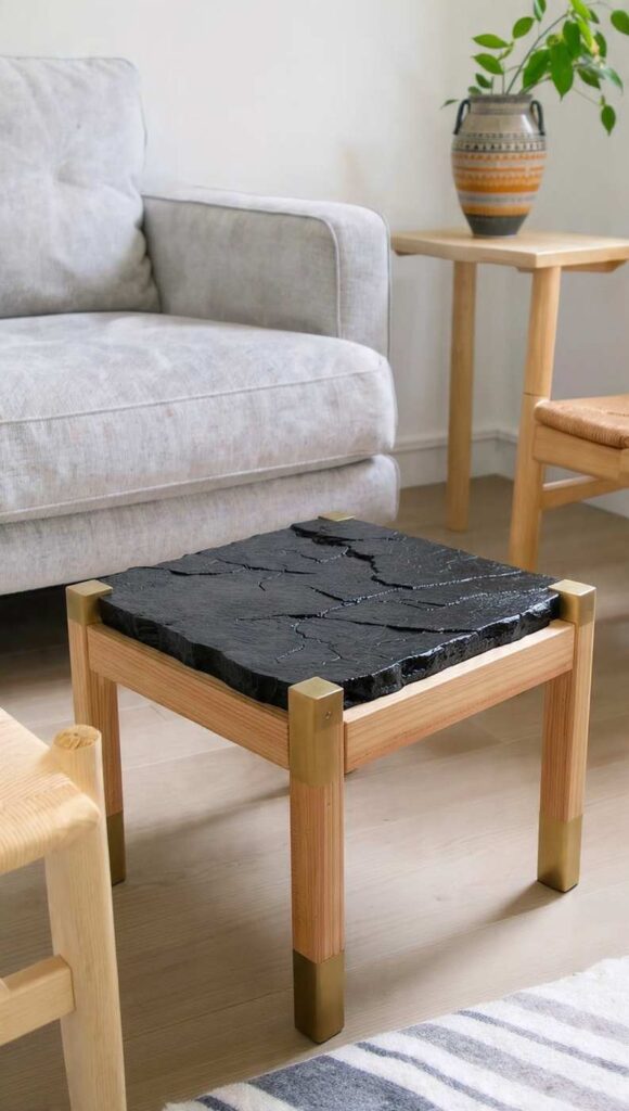 arredamento stile napoletano colori tavolino lava smaltata ceramiche vietri