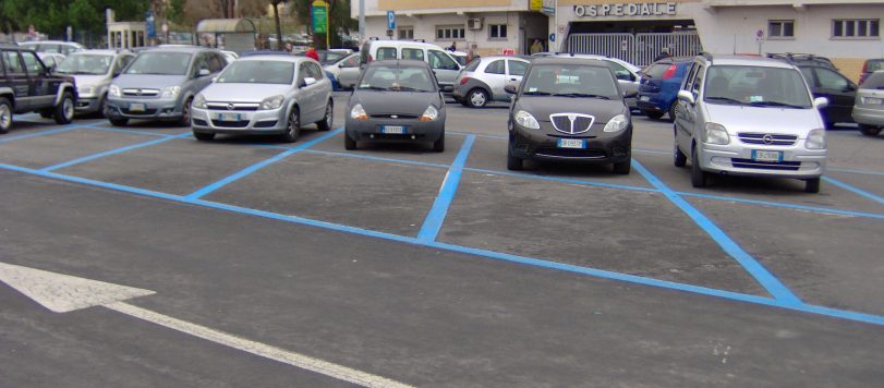 normativa parcheggi