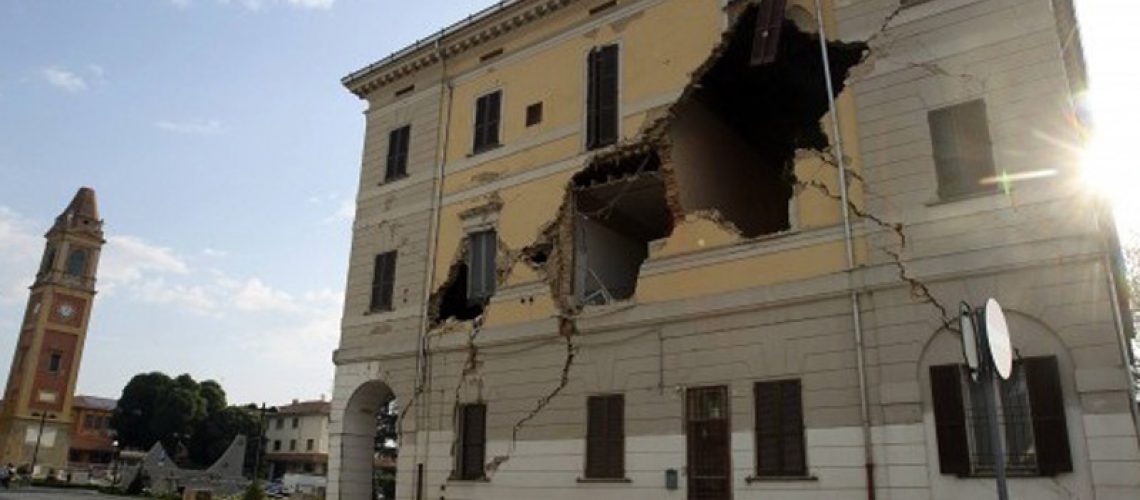 Edificio danneggiato dal sisma