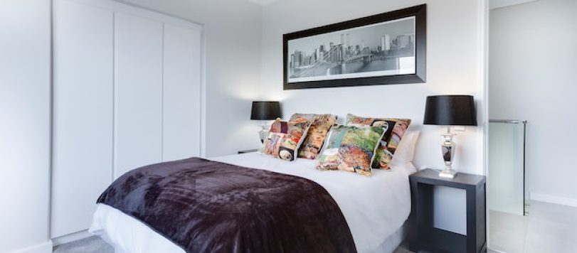 Foto di Jean van der Meulen: https://www.pexels.com/it-it/foto/foto-della-camera-da-letto-1454806/